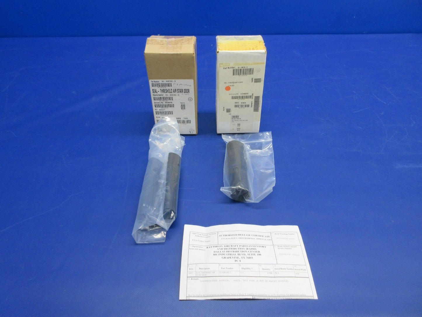Beech King Air Threshold Seal w/8130 P/N 50-430182-5 LOT OF 2 NOS (0326-720)0