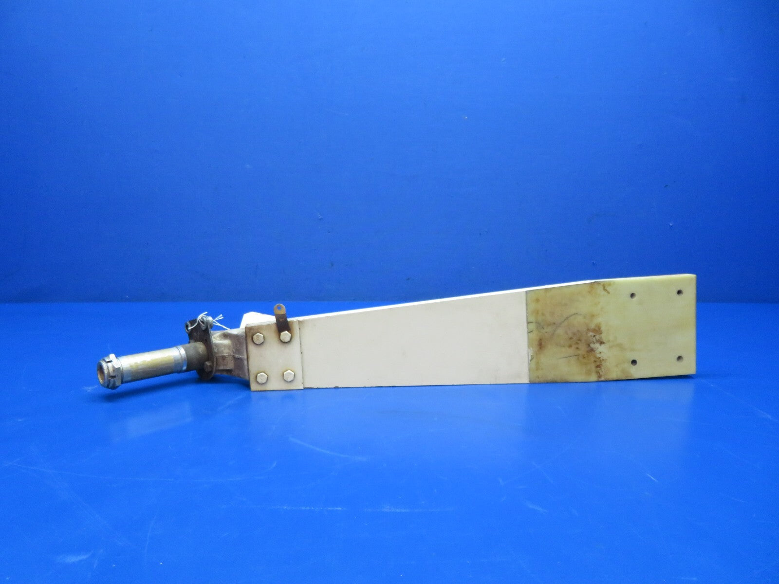Grumman Yankee Trainer AA-1B RH Main Gear Strut w/Axle P/N 701055-1 (0124-298)4
