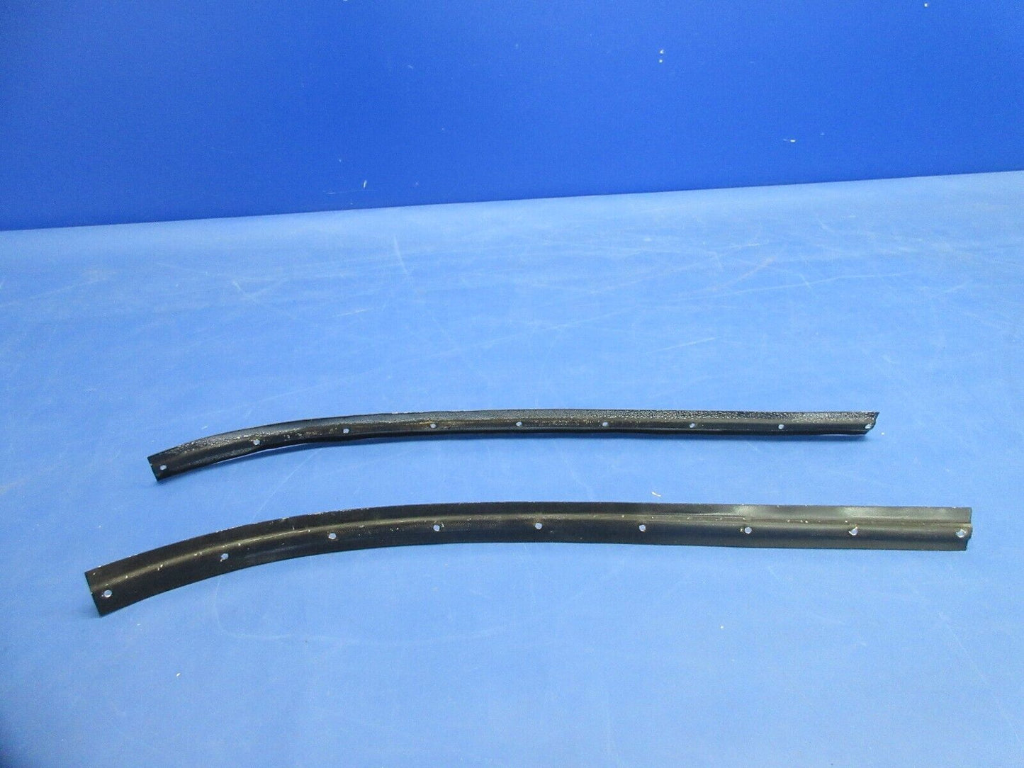 Piper PA-32RT-300T Lance II Windshield Collar & Trim Strip 69220-04 (0924-2081)
