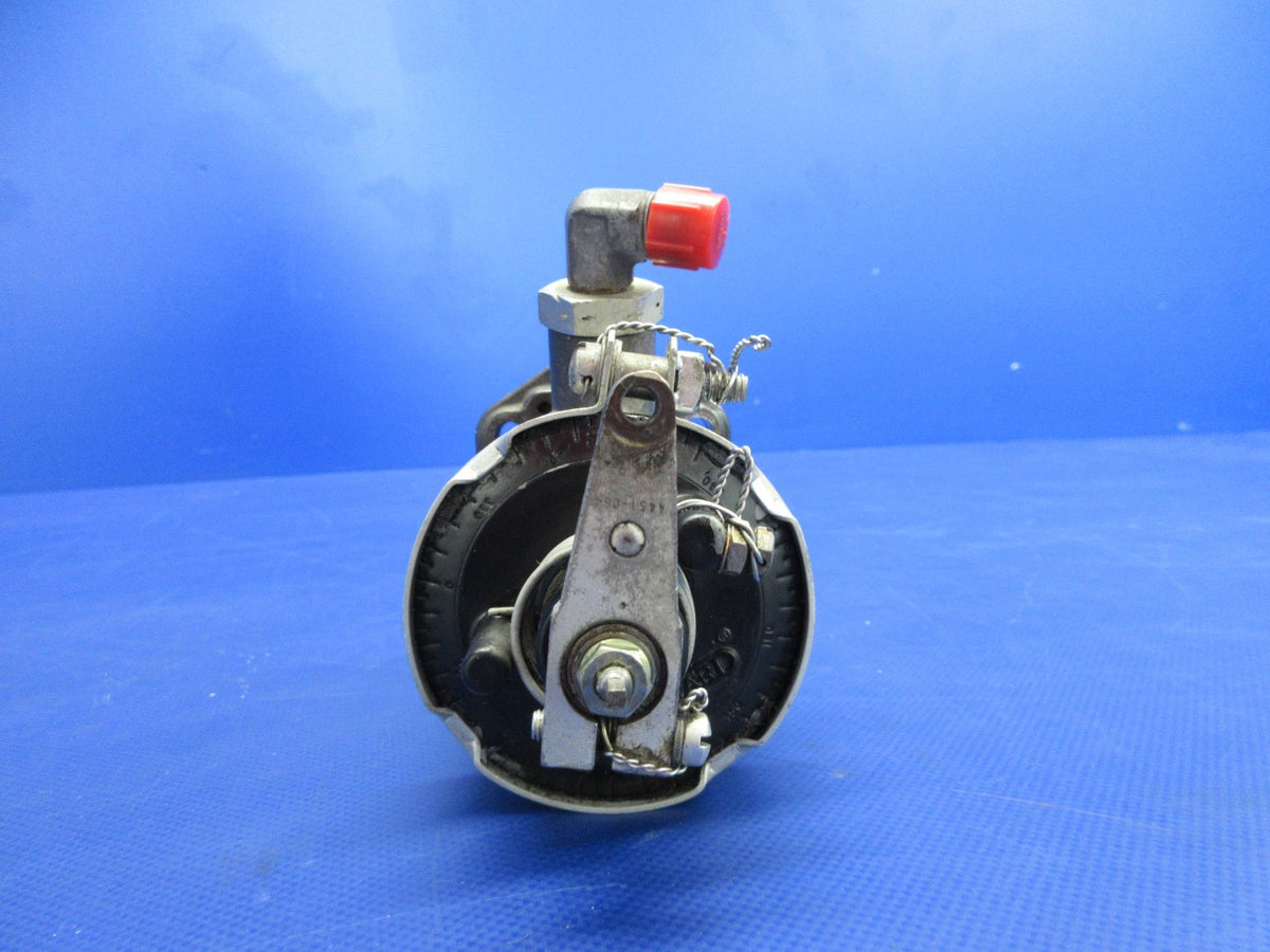 Beech 76 Duchess Woodward L210652 Propeller Governor PROP STRIKE (0526-894)9