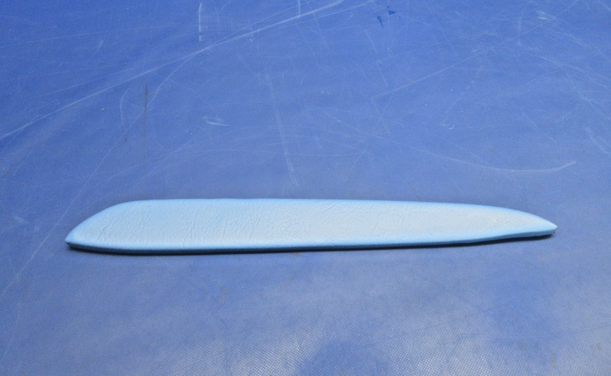 Cessna 150 /  150M LH Armrest Pad P/N 0415022-1 NOS (0926-828)0