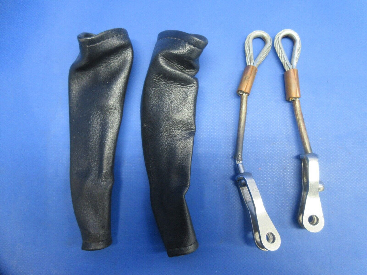 Piper PA-28-161 Warrior Seat Belt Cable & Boot 96908-00 LOT OF 2 (0824-953)