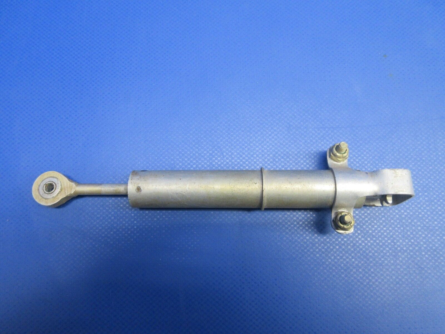 Cessna Trim Actuator Assembly P/N 0831281-1 NOS (0324-1265)