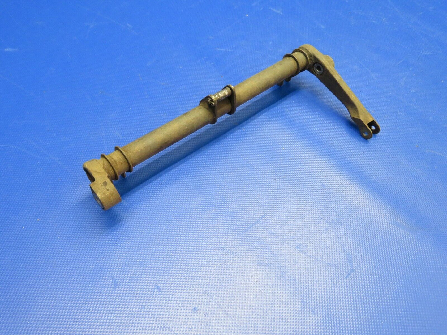 1960 Cessna 210 Nose Gear Door Torque Tube Assy P/N 1243056-2 (0221-179)