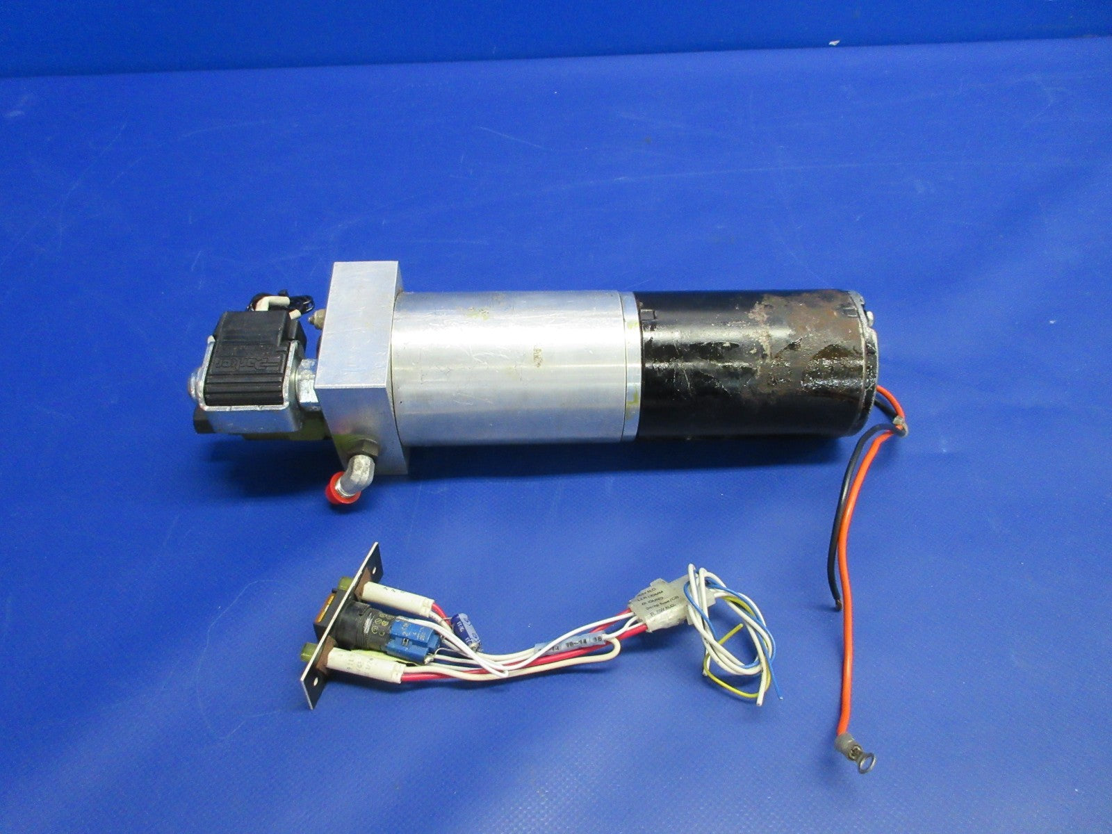 STOL Kit Spoilers, Brackets & Hydraulic Motor w/STC SA1558SW TESTED (0326-724)6