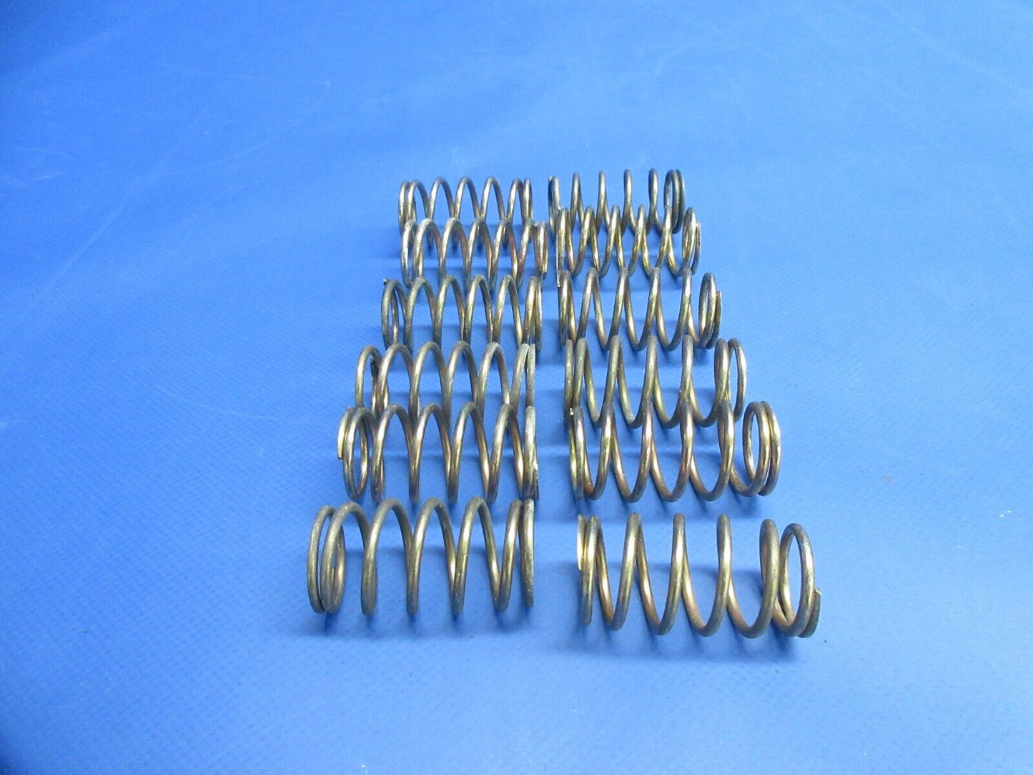 Continental TSIO-360-C Push Rod Housing Spring P/N 632317 LOT OF 12 (0824-817)