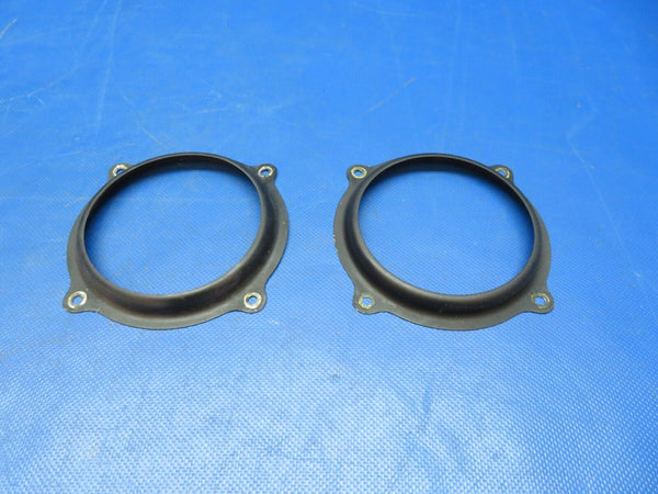 Beech C23 Sundowner Light Retainers P/N 169-110000-235 LOT OF 2 (0824-201)
