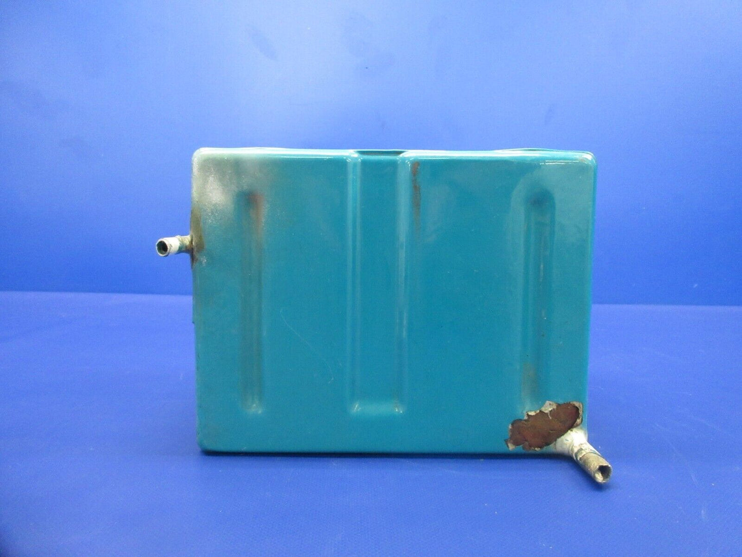 Cessna 310 / 310R Battery Box P/N 0818105-1 (1224-701)