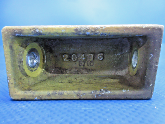 Piper  Wing Main Spar LH Bottom Attachment Fitting P/N 20476-00 (0526-711)0