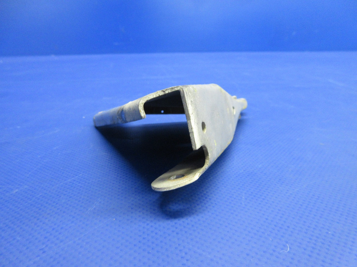 Beech 95 / D95A Travel Air LH Main Gear Up Lock P/N 35-815077-8 (0326-799)9