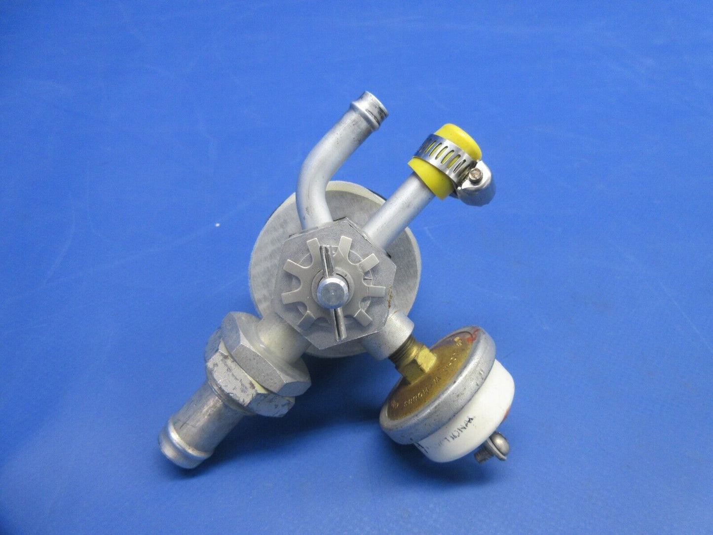 Piper PA-32RT-300T Lance II Vacuum Regulating Valve 2H3-19 (0924-875)
