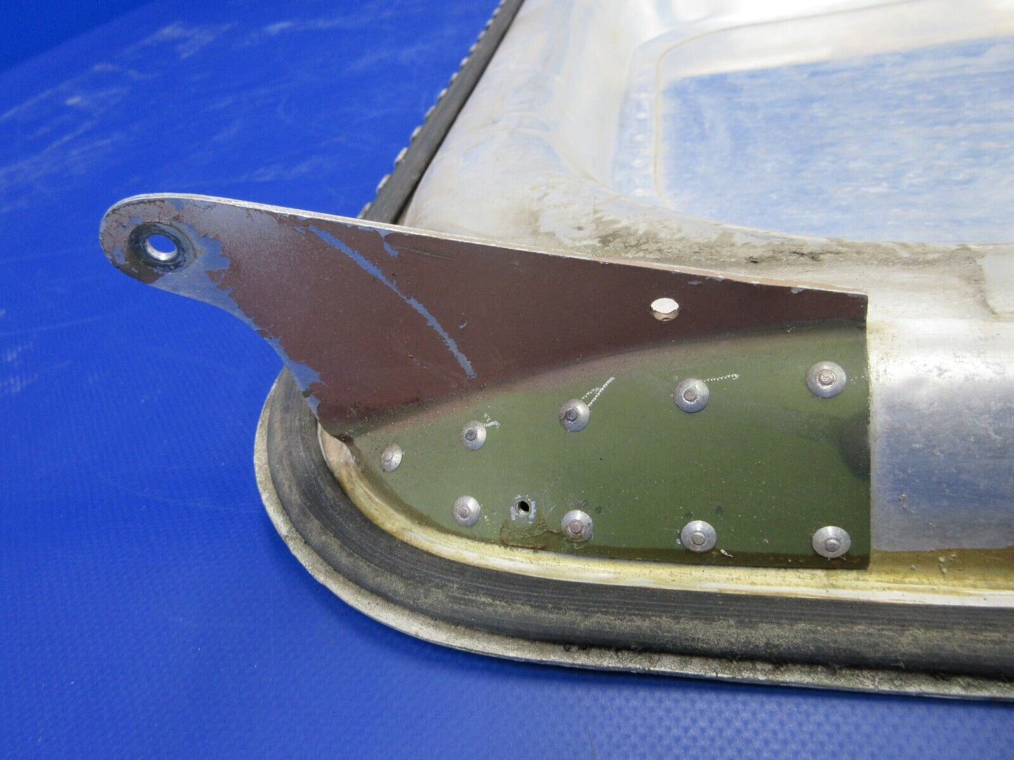 Early Cessna 210 Baggage Door P/N 1211141-8 / No Key (1224-2064)