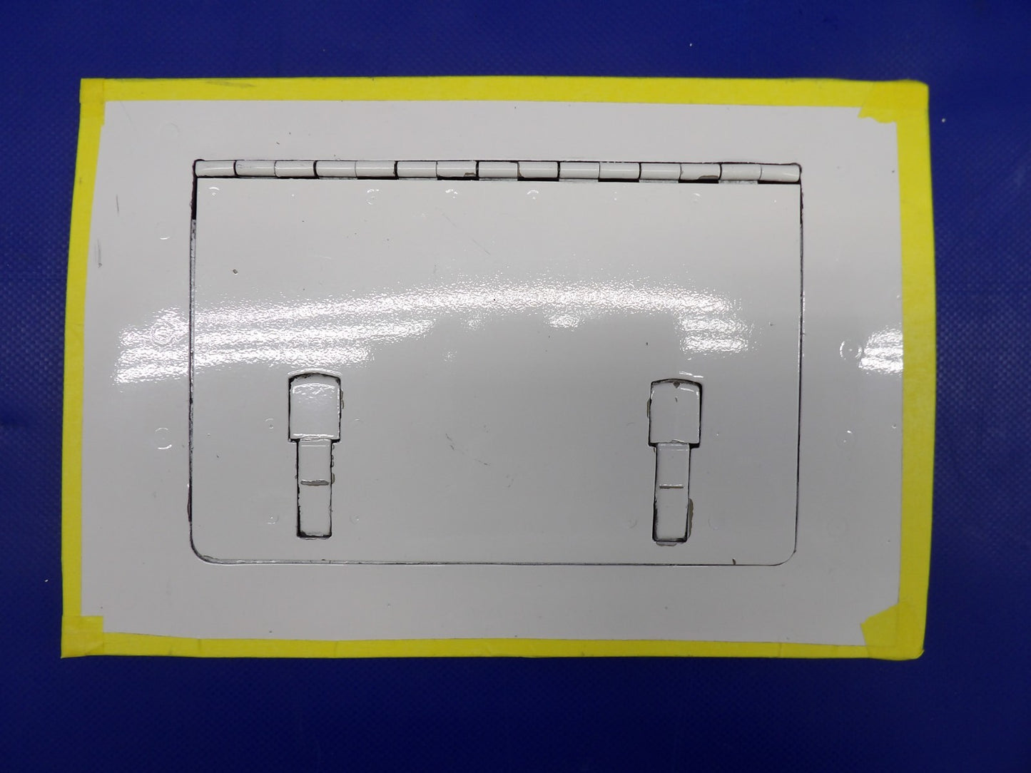 Beech 95 / D95A LH OTBD / RH INBD LWR Cowling Door P/N 95-910011-473 (0326-407)1