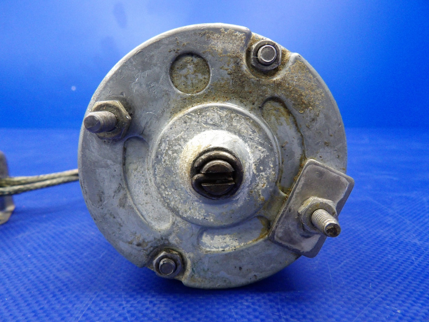 Cessna 182 / 182L Flap Actuator Motor 14V P/N C301001-0207 TESTED (0626-1516)9