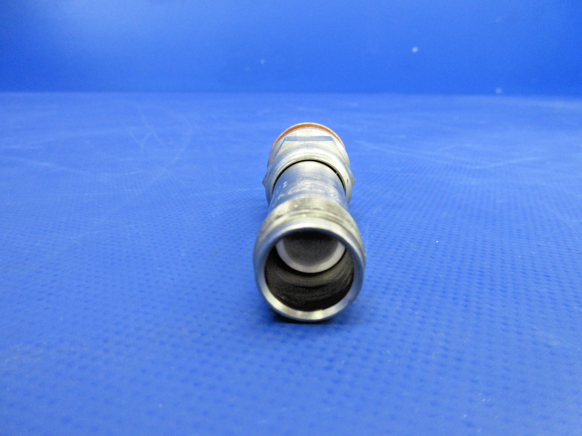 Tempest Spark Plug P/N URHM38E LOT OF 8 NOS (0926-795)11