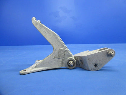 Bell 47J-2 Helicopter Cyclic Control Support & Lever P/N 47-729-099-1 (1124-921)