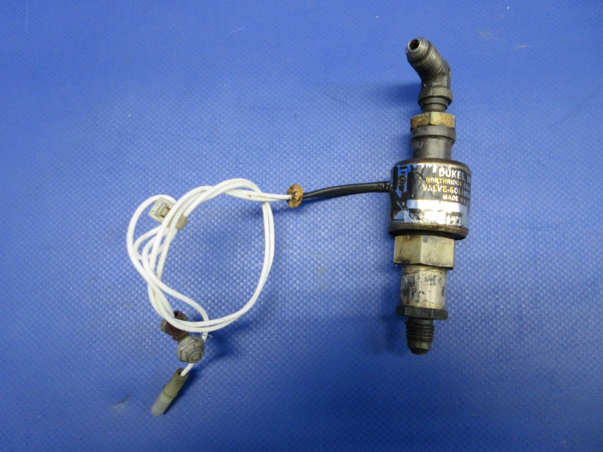 Piper PA-31T1 Cheyenne Solenoid Valve P/N 492-234 TESTED (0526-881)1