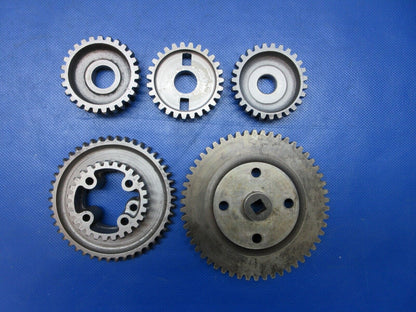 Aircraft Gears MAN CAVE / DECORATION  LOT OF 9 (0724-1908)