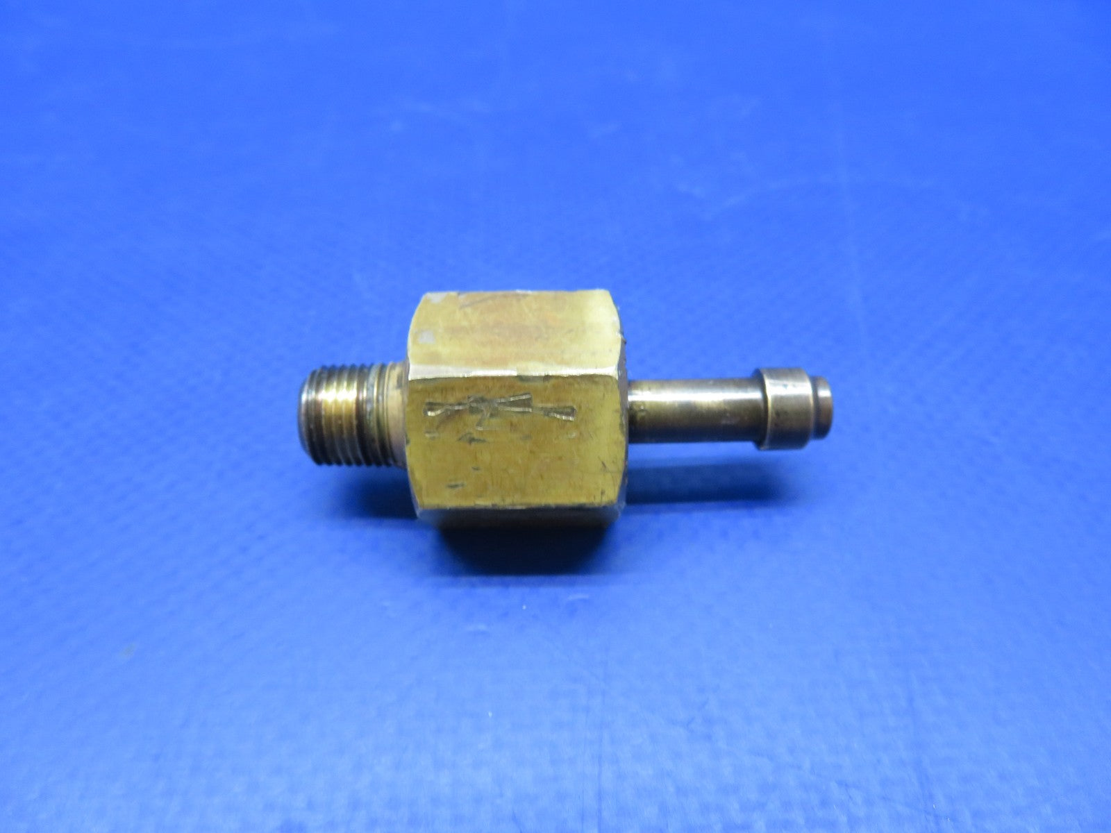 Enstrom 280FX / Lycoming Fuel Drain Value Adapter LW-13807, LW13807 (0626-420)1