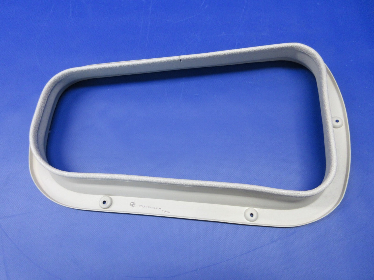 1996 Piper PA-28-181 Archer III RH Aft Window Reveal P/N 84277-20 (1224-2008)1