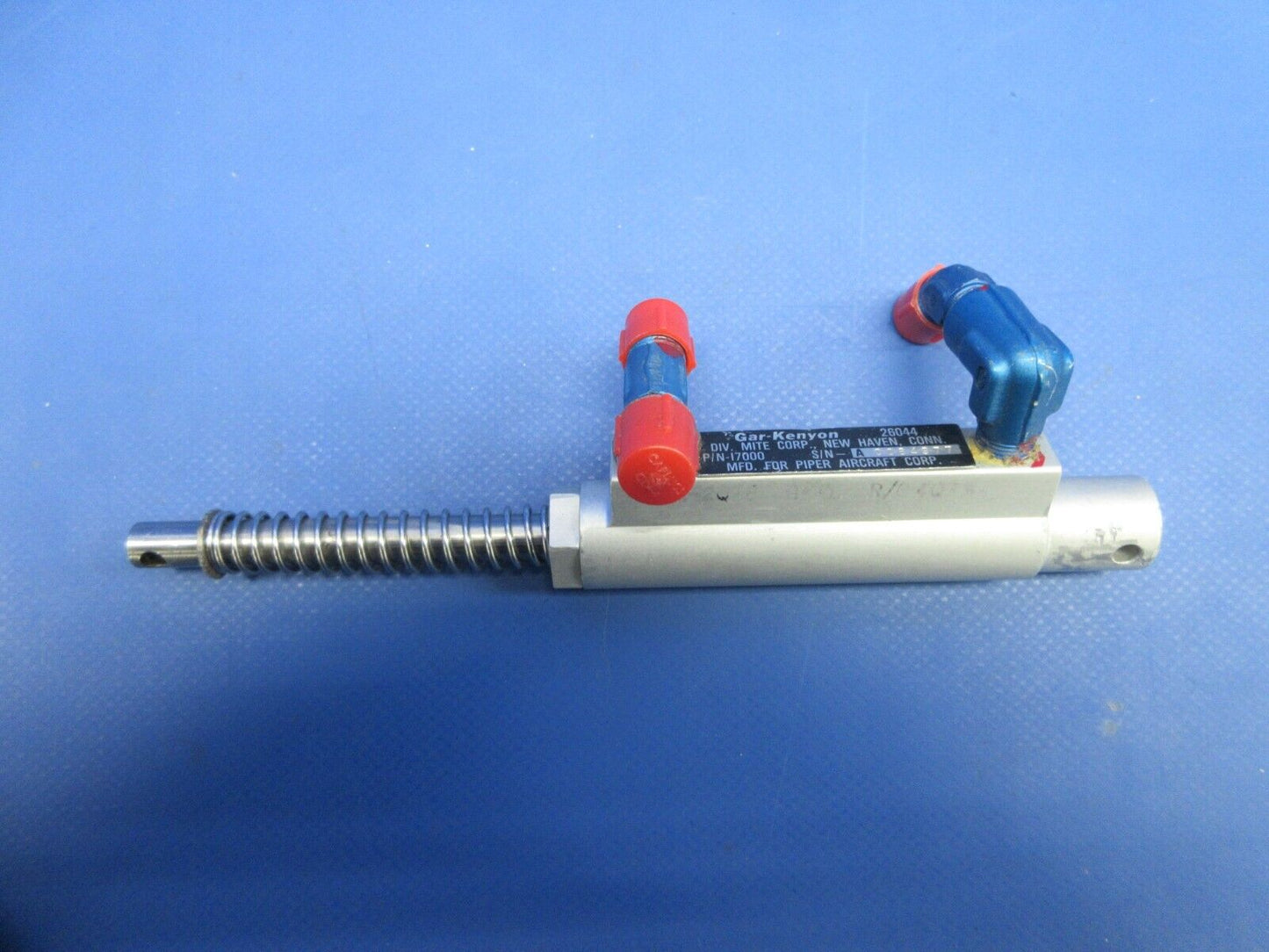 Piper PA-32RT-300T Lance II Co-Pilot Master Cylinder Assy P/N 17000 (0924-858)