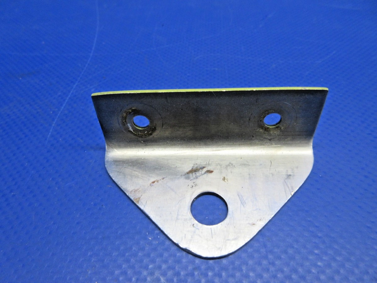 Beech 95-B55 Baron INBD Seat Attaching Bracket P/N 36-530011-35 (0526-708)0