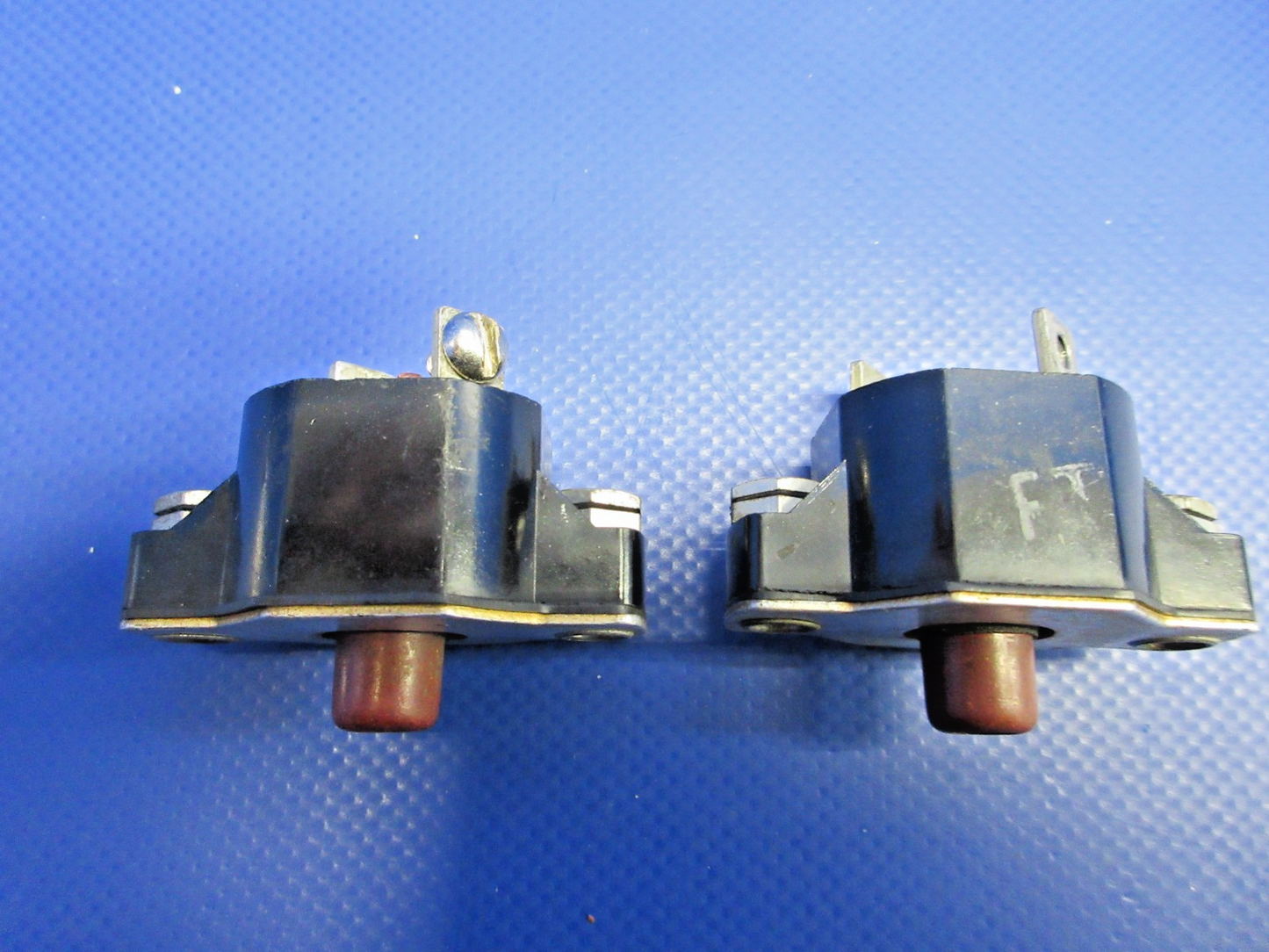 Cessna 310 / 310I Klixon 50 Amp Circuit Breaker P/N PDM-50 LOT OF 2 (0326-813)1
