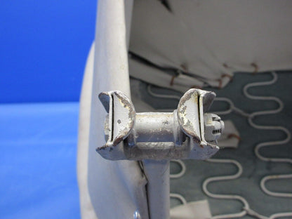 Piper PA-23-250 Aztec Center Seat Assy RH P/N 16481-03 (0624-1353)