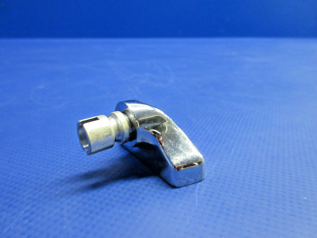 Cessna Window Latch Bracket P/N 1411202-201 NOS (0826-899)12