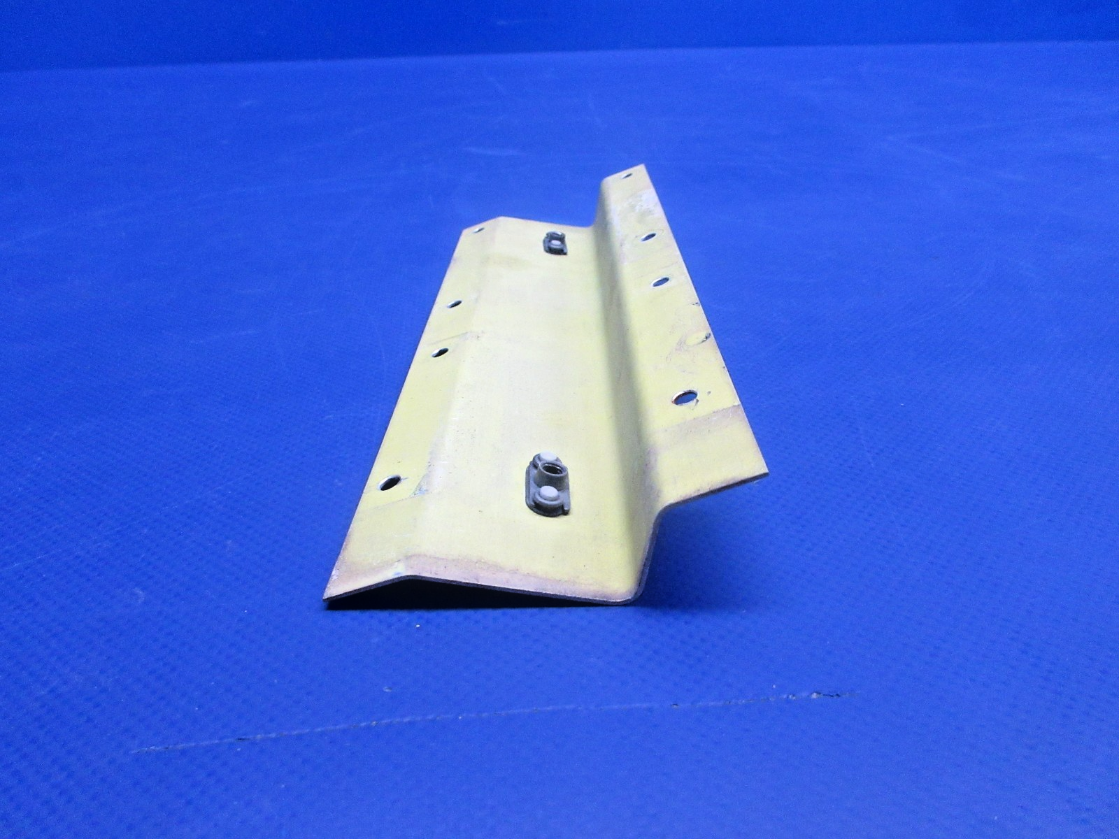 Rockwell Commander 112 LWR LH Cabin Door Latch P/N 43707-1 (0826-421)11