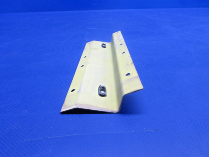 Rockwell Commander 112 LWR LH Cabin Door Latch P/N 43707-1 (0826-421)11