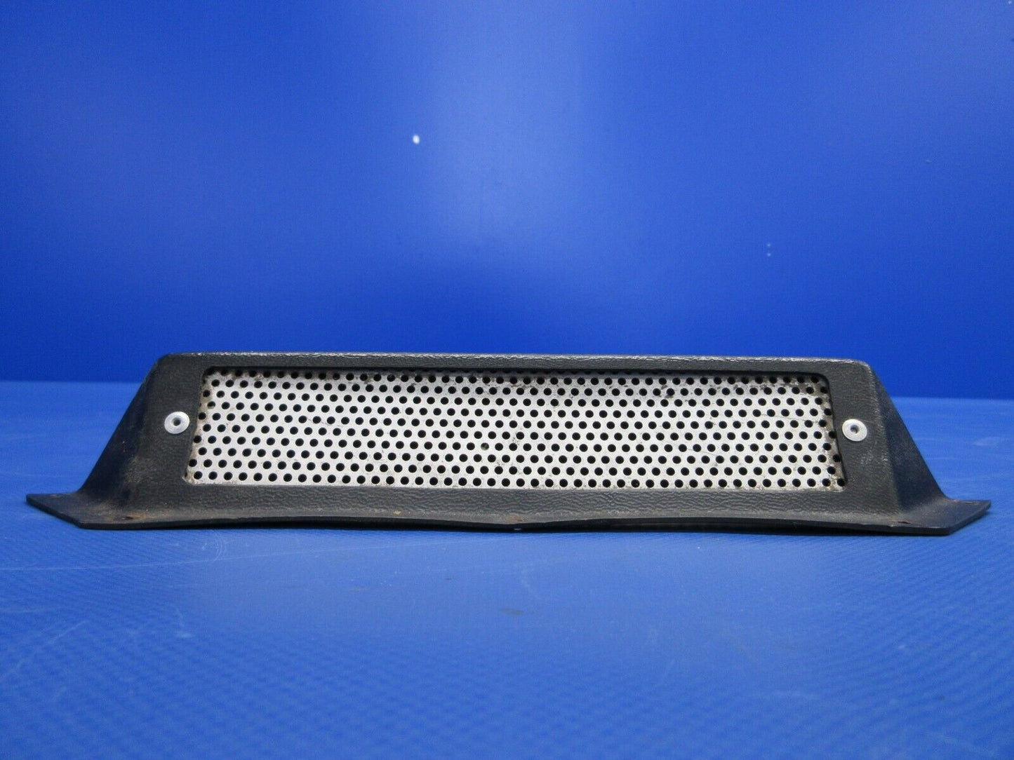 Piper PA-28-181 Archer Exhaust Vent Cover Assy P/N 99252-10 (0524-1029)