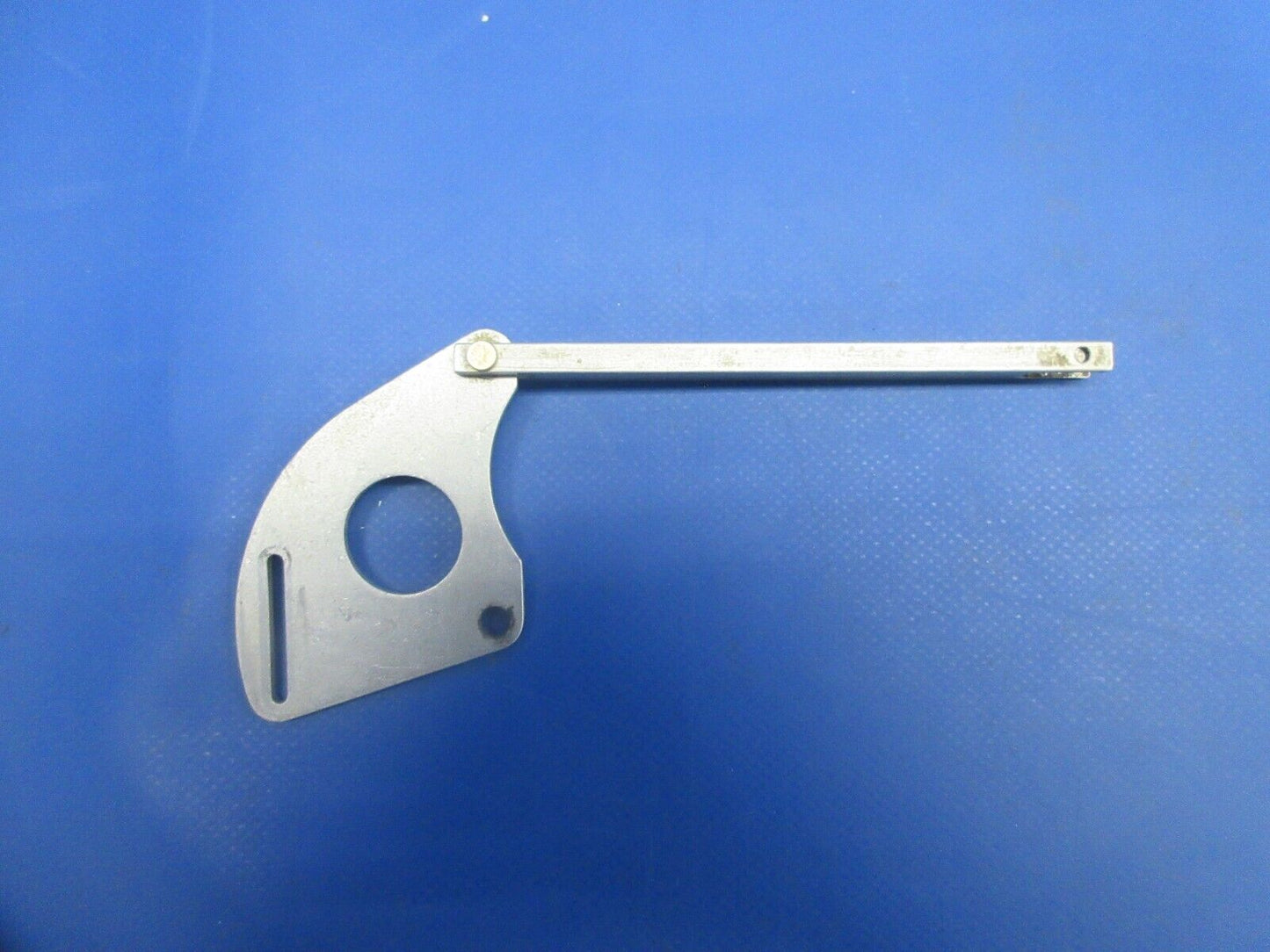 Piper PA-32RT-300T Lance II Automatic Landing Gear Arm P/N 38054-00 (0924-877)
