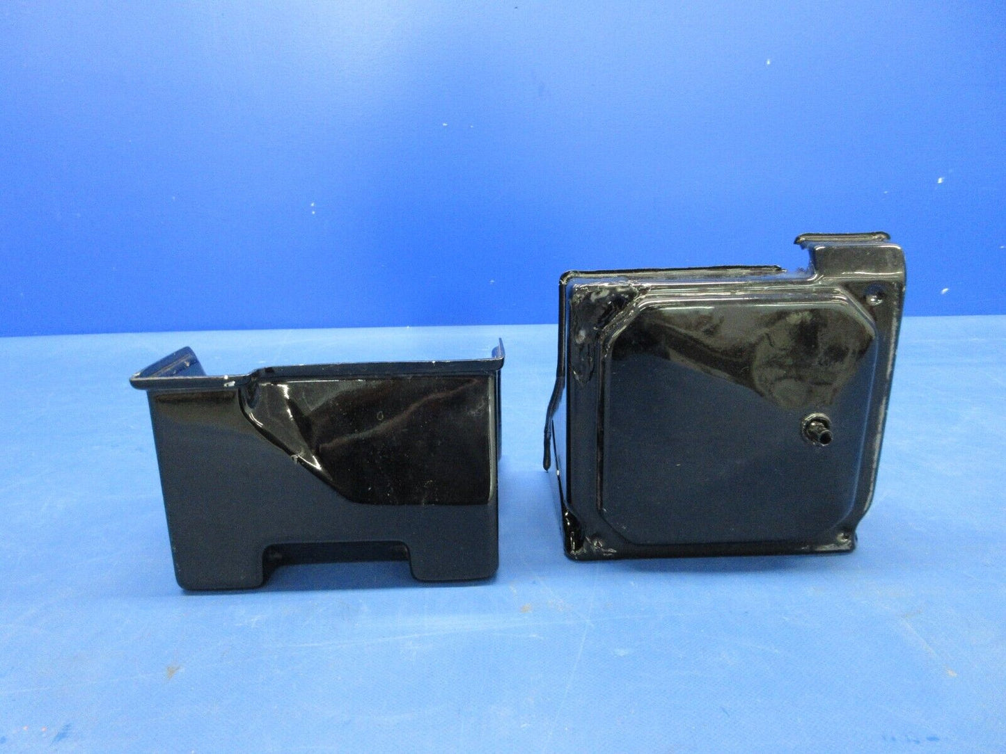 Cessna 337 / P337H Skymaster Battery Box & Base Assy P/N 1550247-1 (0724-1372)