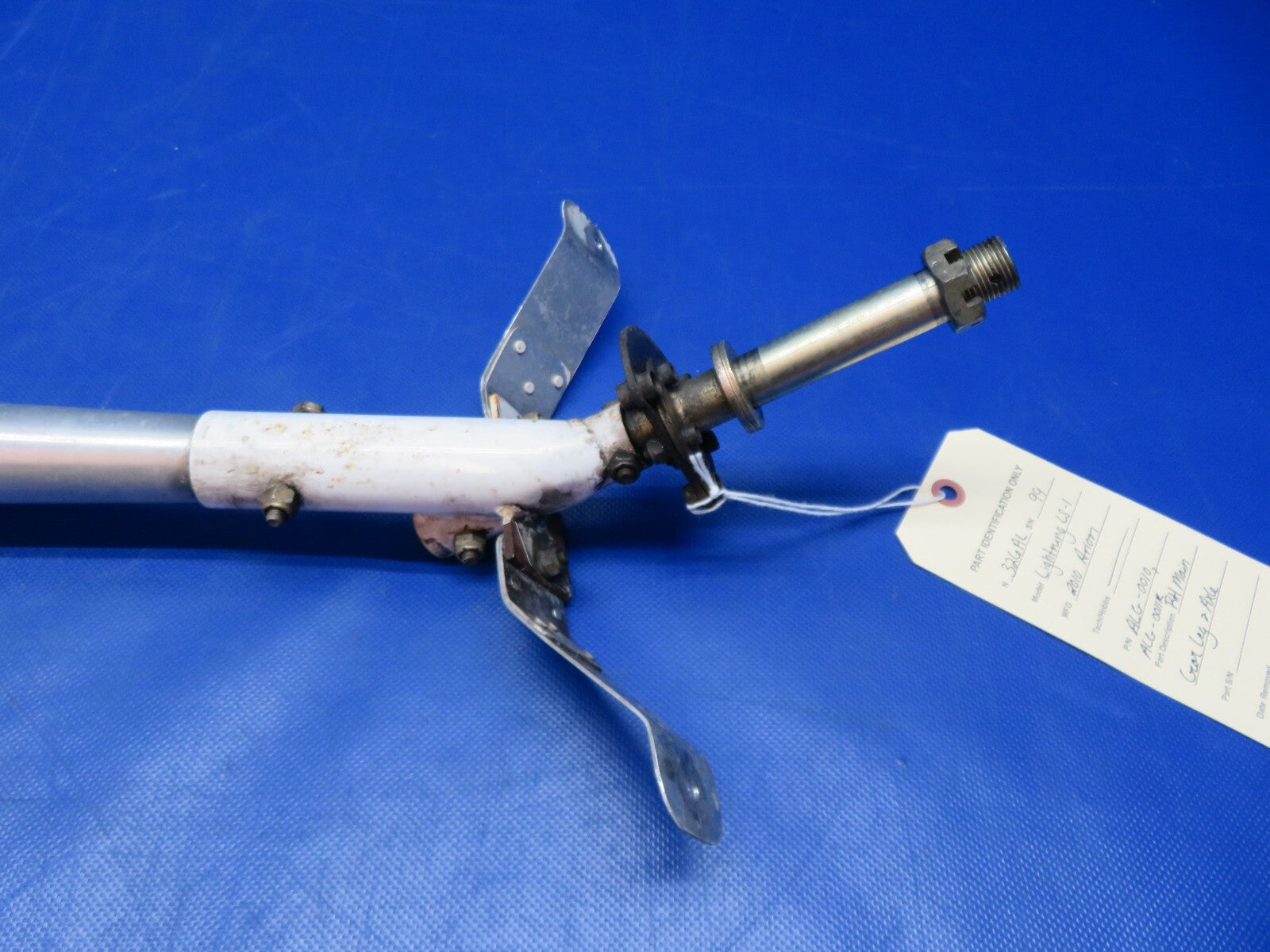 Arion Lightning LS-1 RH Main Gear Leg & Axle P/N ALG-0010 (0324-222)1