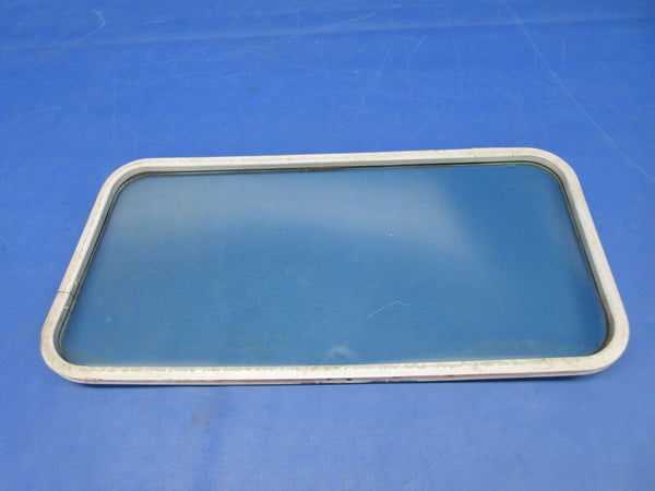 Cessna 150 / 150L Cabin Door Window RH P/N 0417008-200 (1024-2147)