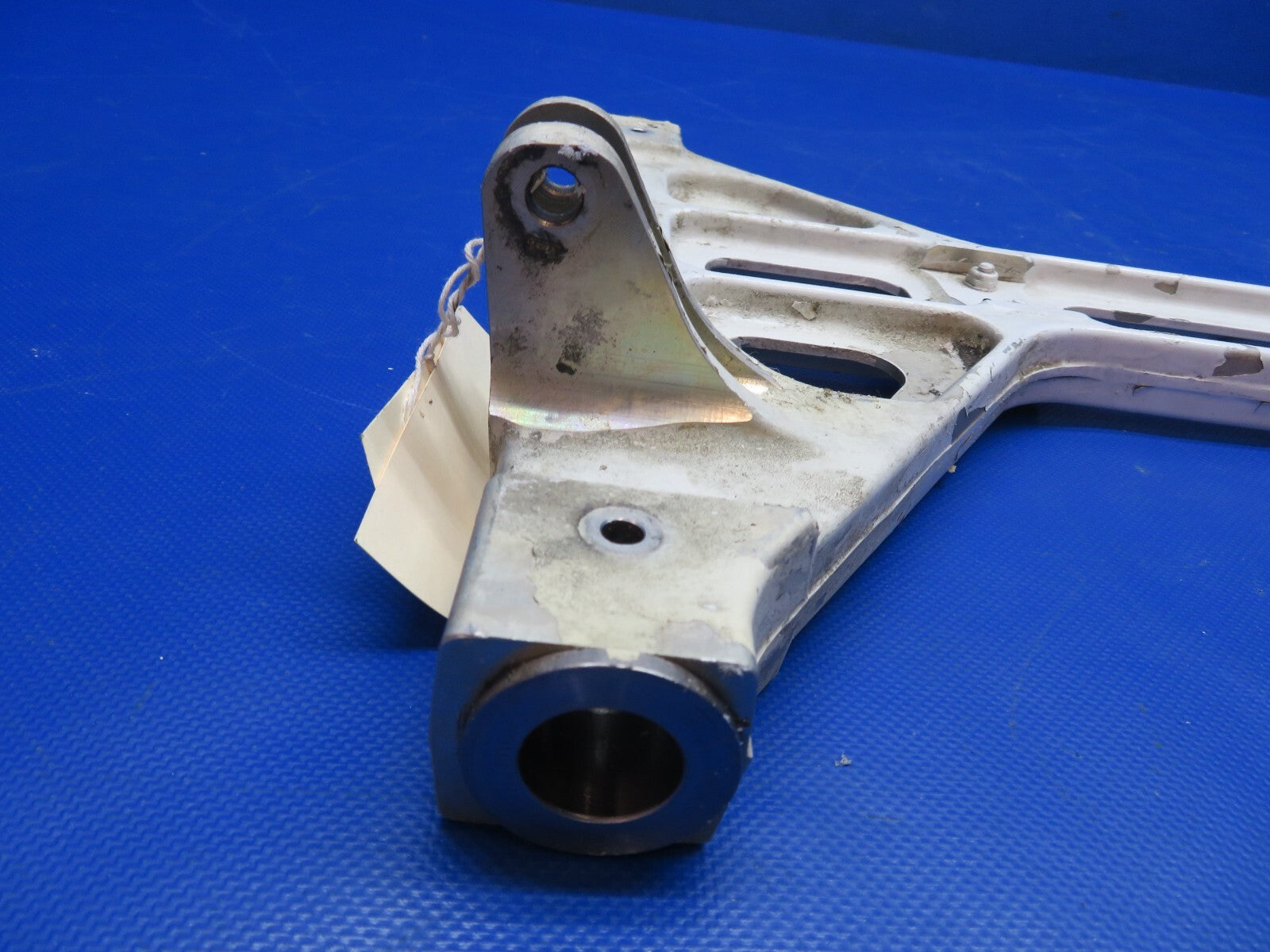 Piper Aerostar 602P LH Upper Side Brace Main Gear P/N 400094-01 (0123-834)3