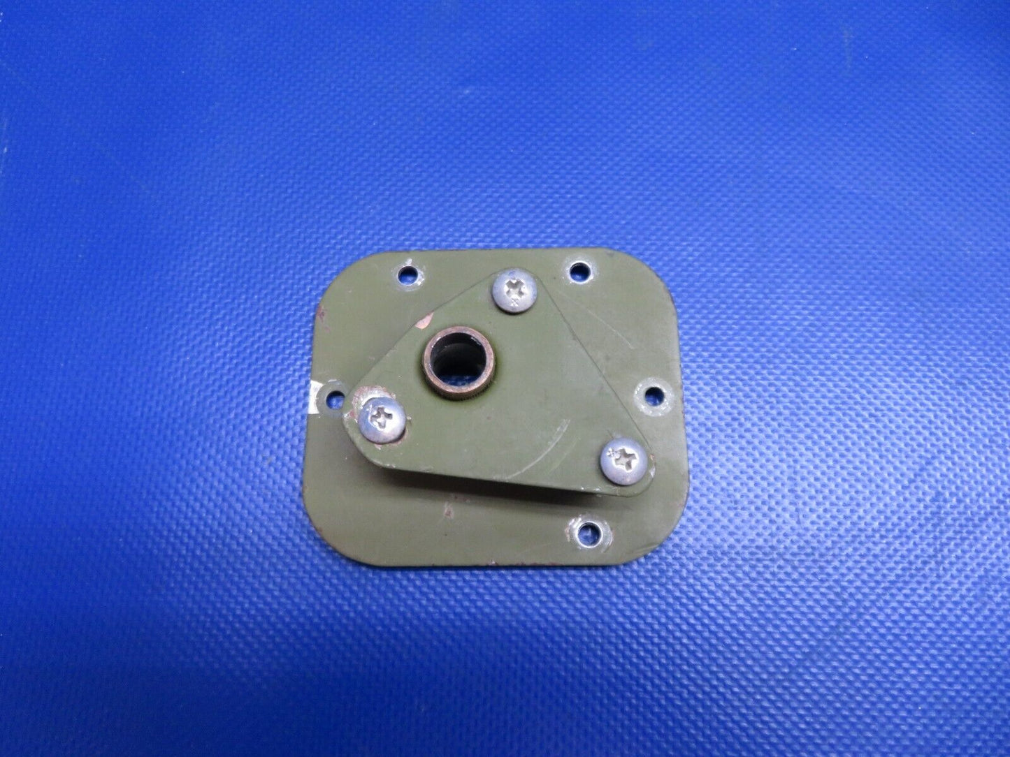 Cessna 182 Cabin Door Latch Plate Assy P/N 1217046-5 (0724-152)