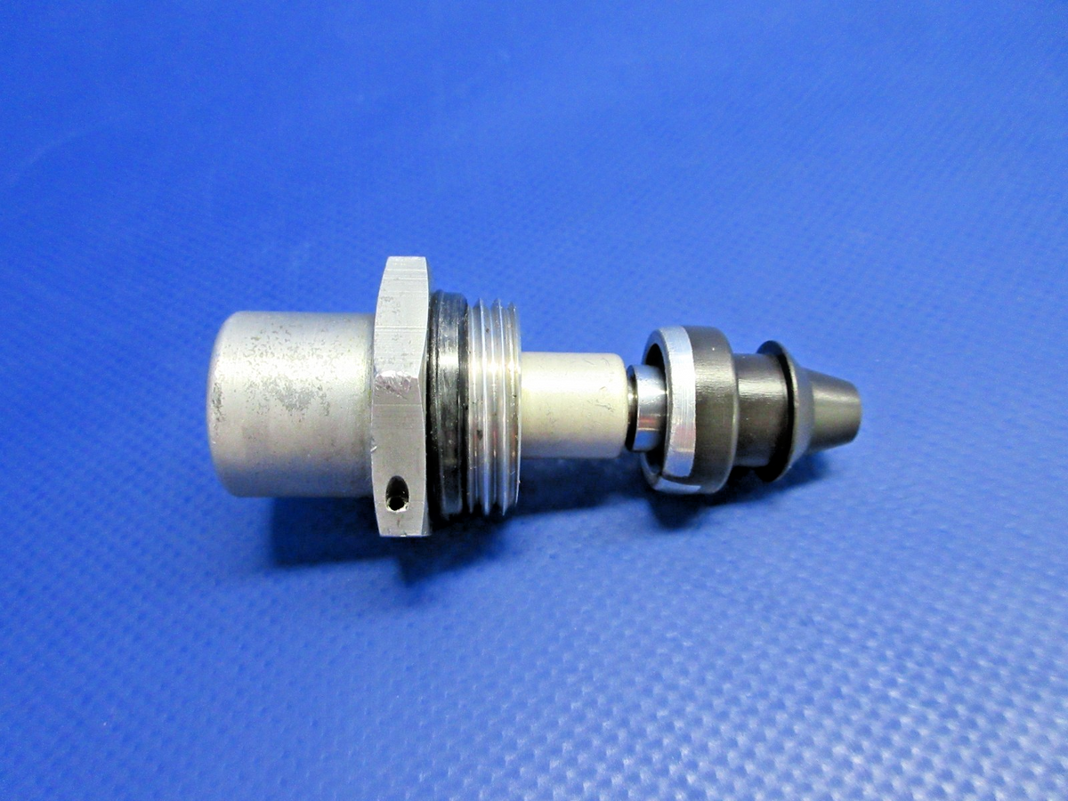 Cessna 310 / 310N Standard-Thompson Control Valve P/N 8A615-001 (0926-745)3