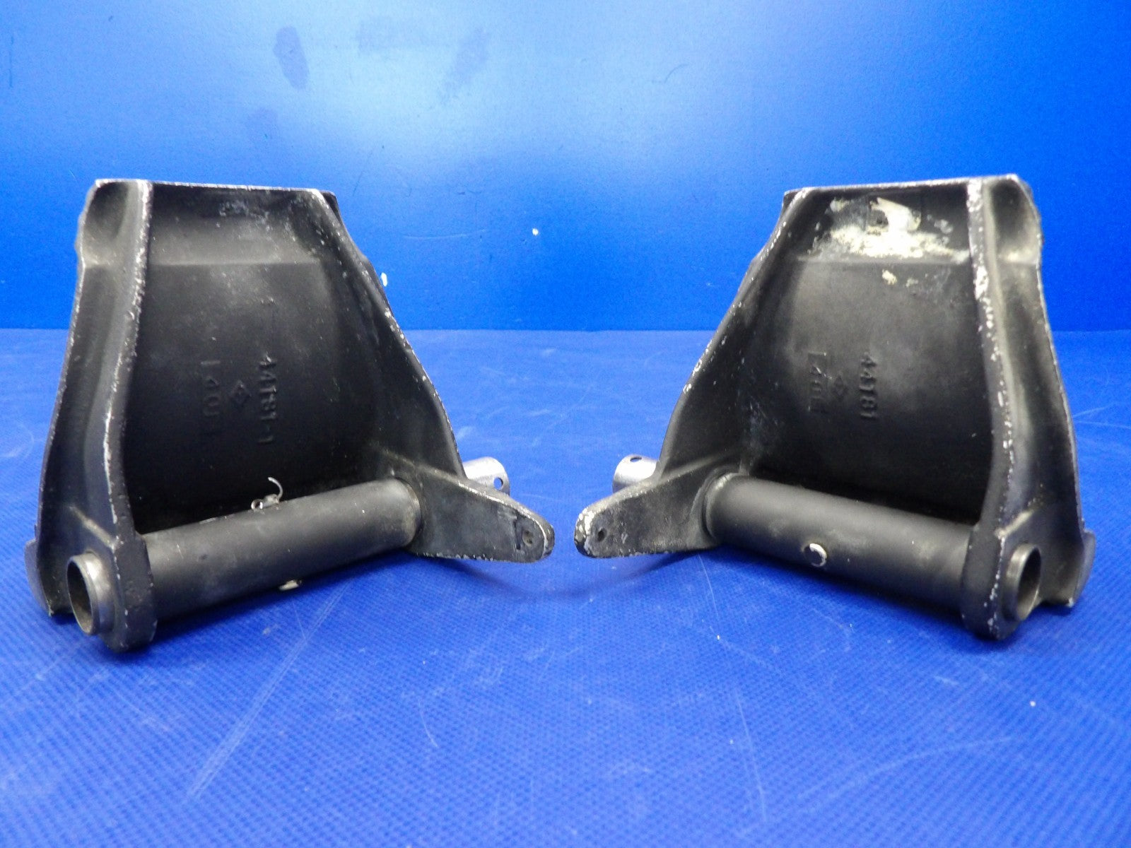 Piper PA-31T1 Cheyenne Brake + Rudder Pedal RH+LH P/N 44182-00 (0626-1309)8