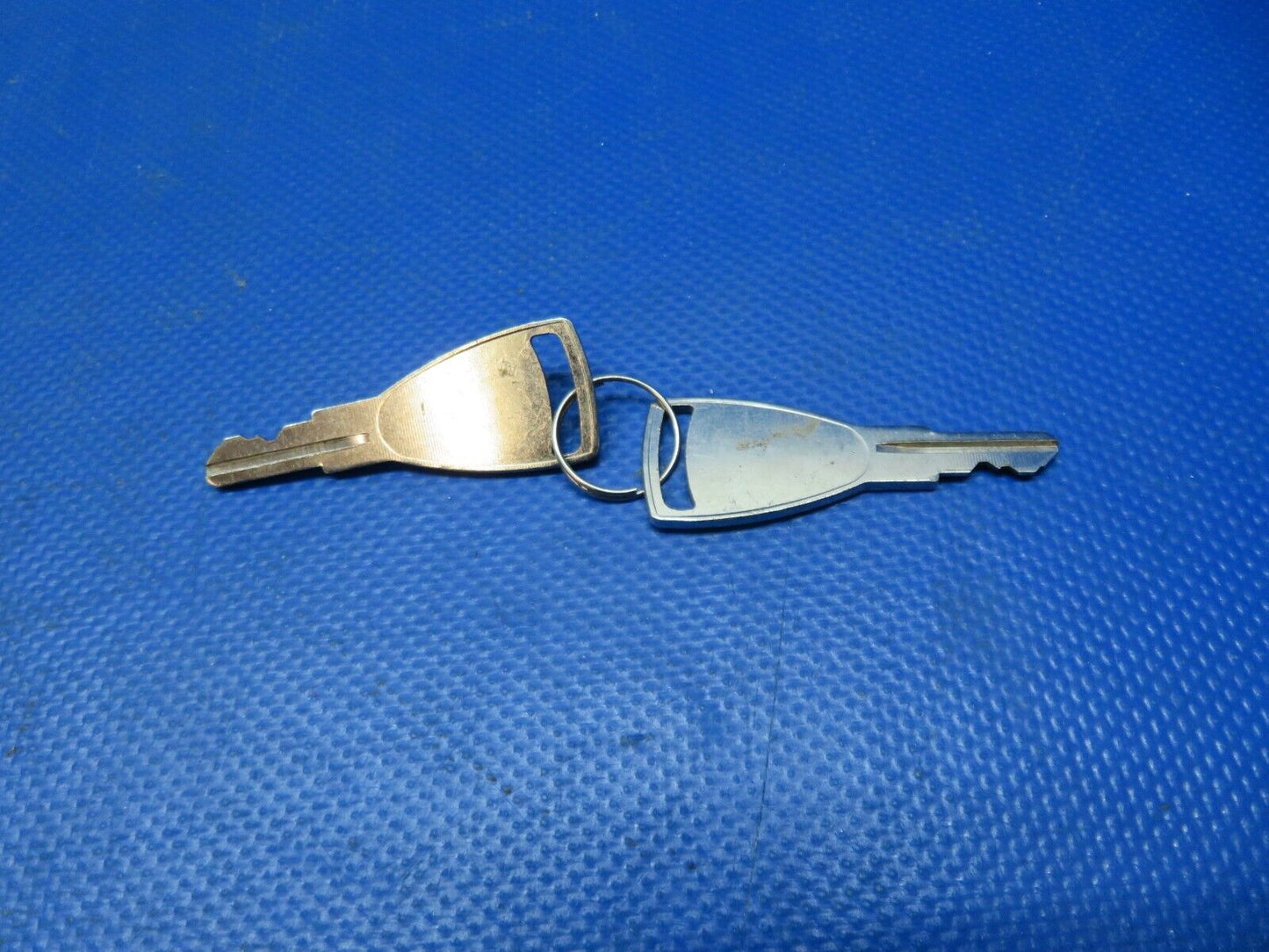 Shaw Aero Sz 3 Locking Fuel Cap & Keys 431-326-2-1 NOS (1024-241)