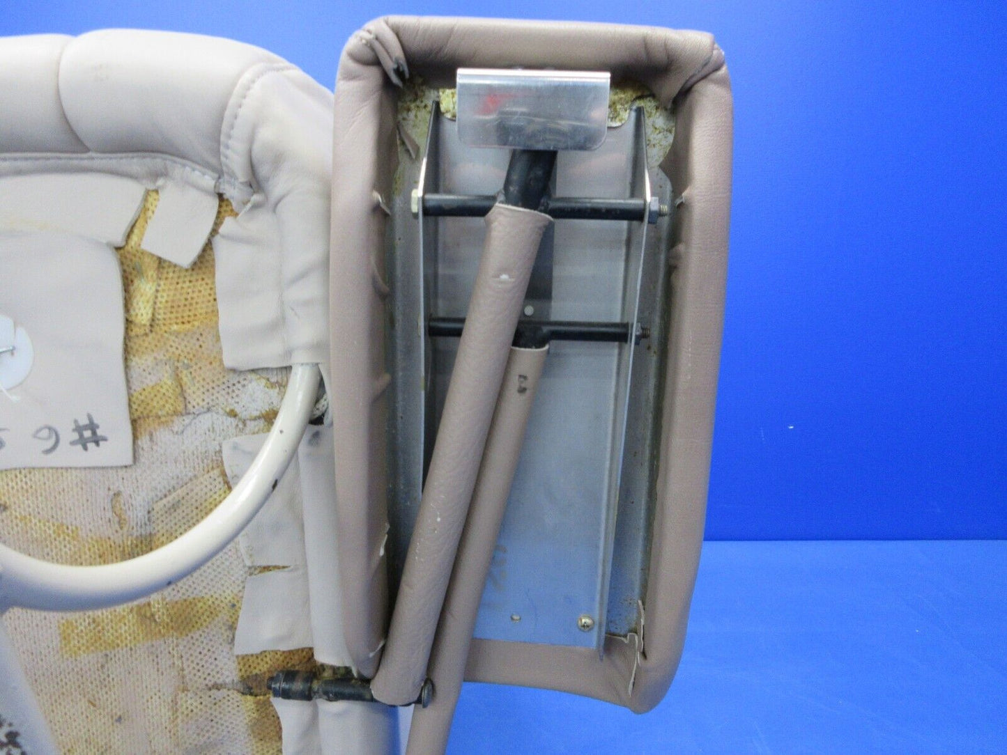 Piper PA-32RT-300T Lance II Rear RH Seat Assy w/ Armrest P/N 79479-03(0924-1425)