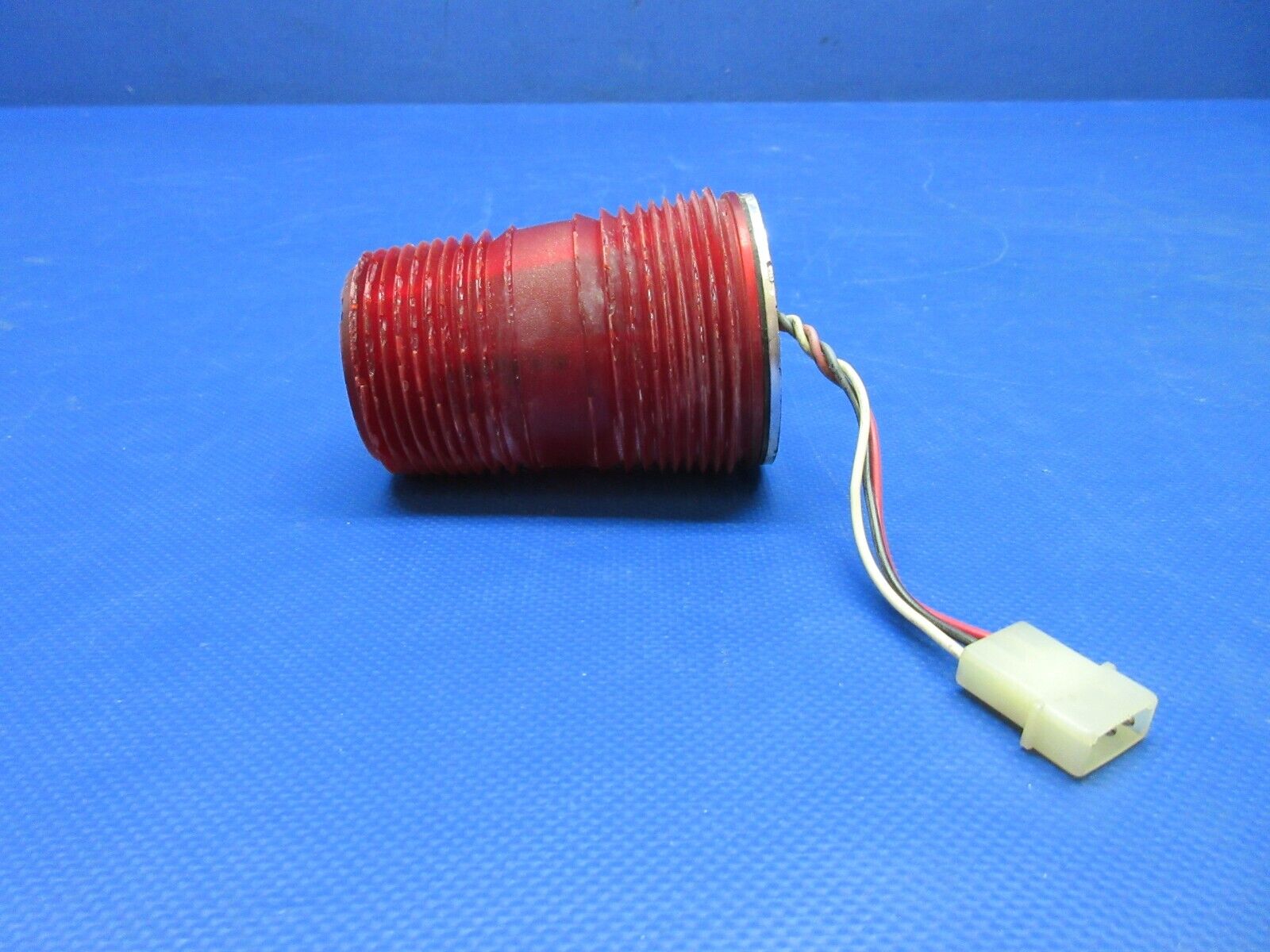 Piper PA-34-200T Whelen Strobe Beacon Assy P/N 06-190125 TESTED (0524-1526)