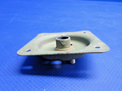 Cessna 172 / 172M Cabin Door Handle Shaft Plate P/N 0413195-5 (0926-863)5