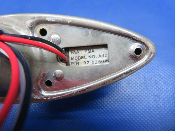 Piper PA-32RT-300T Whelen Wing Tip Navigation Light LH W1285PR TESTED (0924-134)