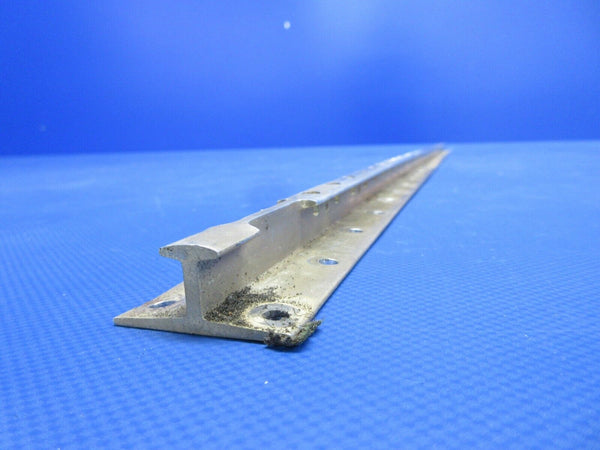 Cessna 180 / 180K Seat Rail OTBD RH P/N 0711693-10 (0624-2006)