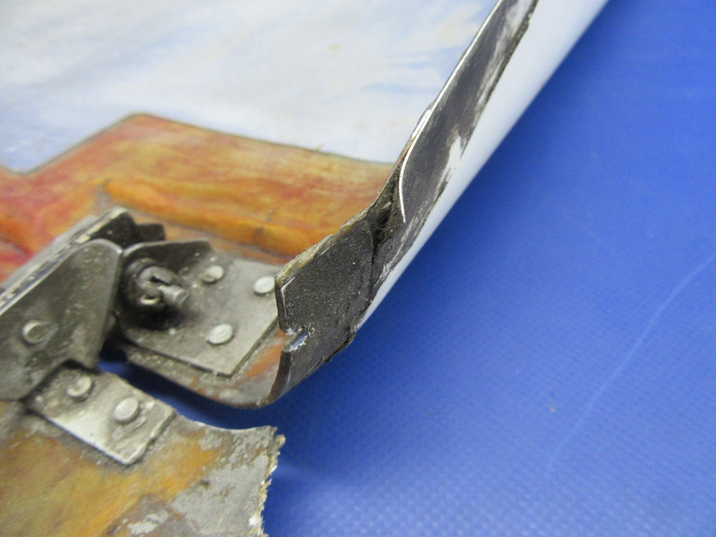 Beech 60 / A60 / B60 Duke Cowl Flap P/N 60-910022-635 (0426-08)11