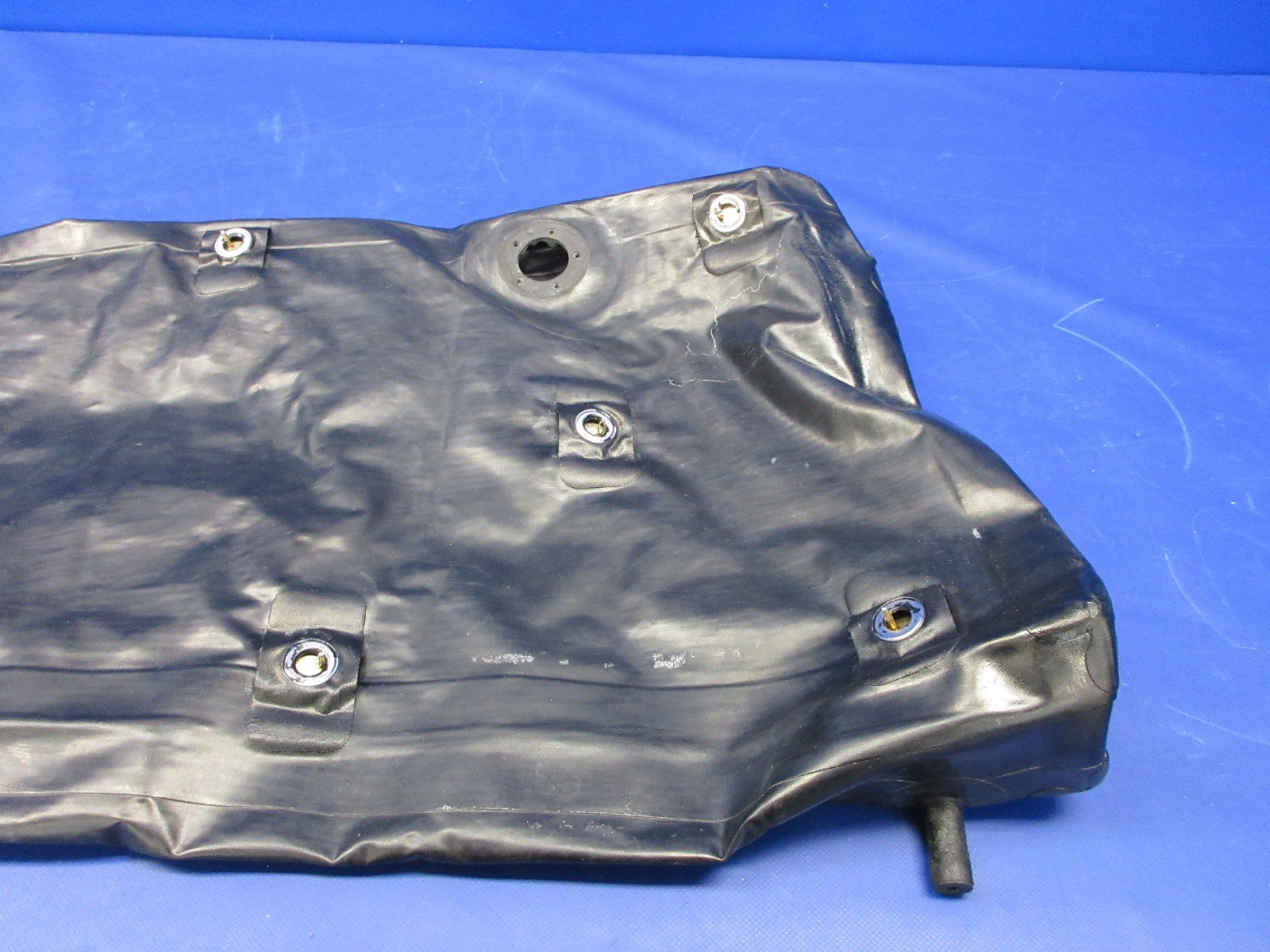 Beech Eagle Tech LH Auxiliary Fuel Bladder Cell P/N 95-920011-13E (0326-8586