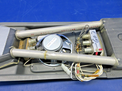 Beech D95A Travel Air Overhead Lights & Air Ducts P/N 35-550561-39 (0326-958)10