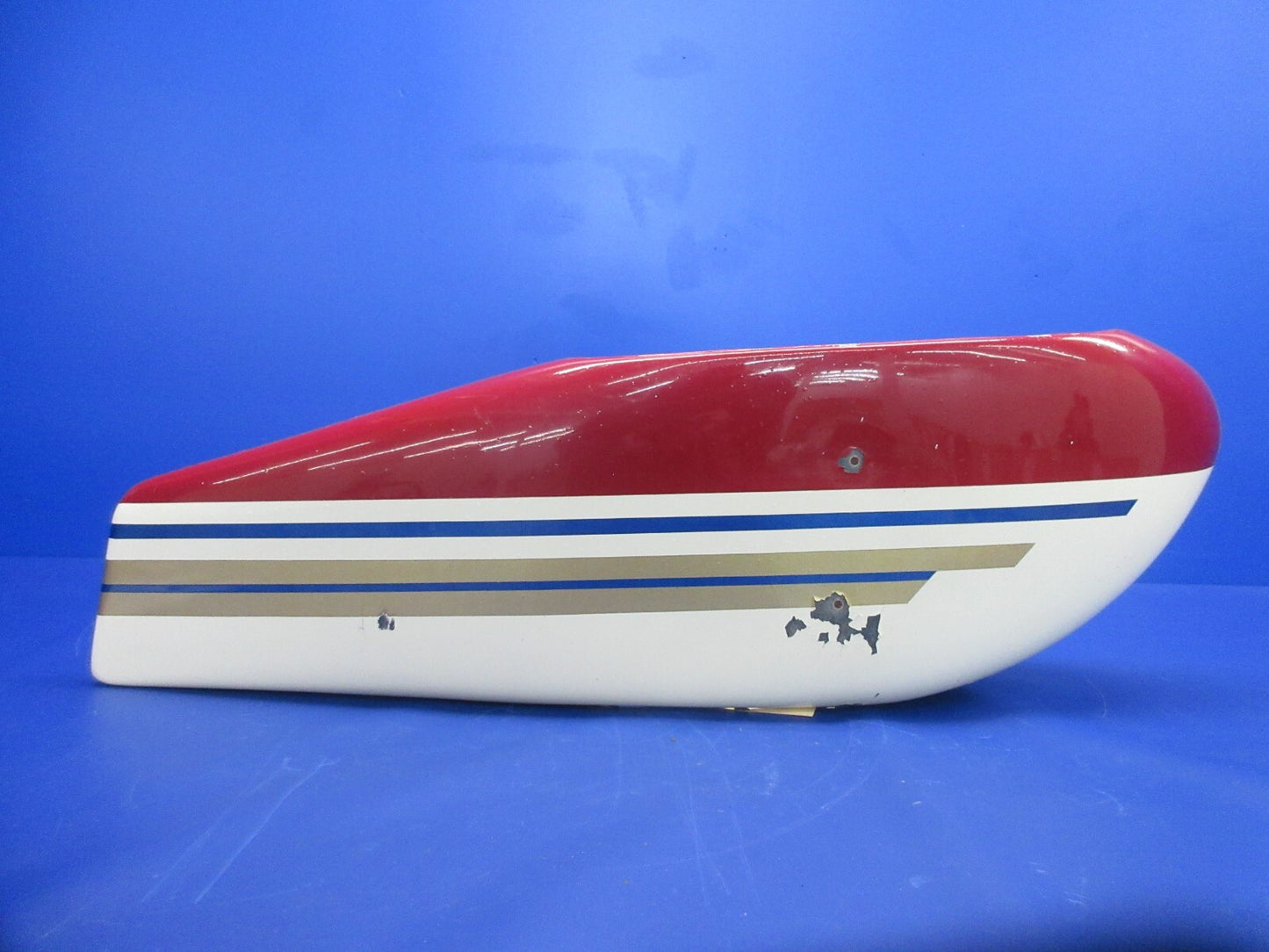 1996 Piper PA-28-181 Nose Gear Wheel Fairing / Pant 35944-15 (1224-833)8